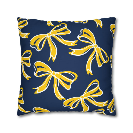 Trendy Bow College Pillow Cover - Dorm Pillow, Graduation Gift, Bed Party Gift, Acceptance Gift, College Gift, Michigan Wolverines, Bow Gift